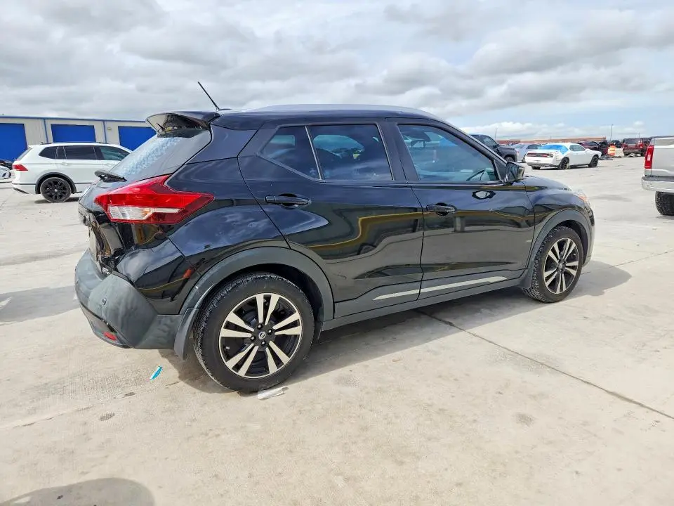 2020 NISSAN KICKS SR  