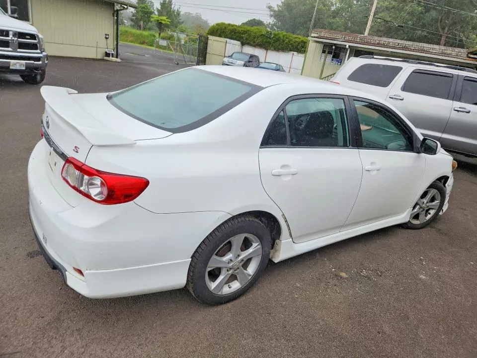 2011 TOYOTA COROLLA S  