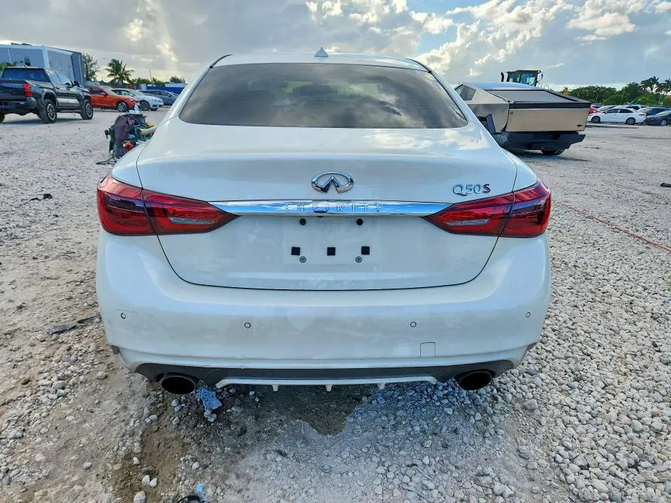 2018 INFINITI Q50 RED SPORT 400  