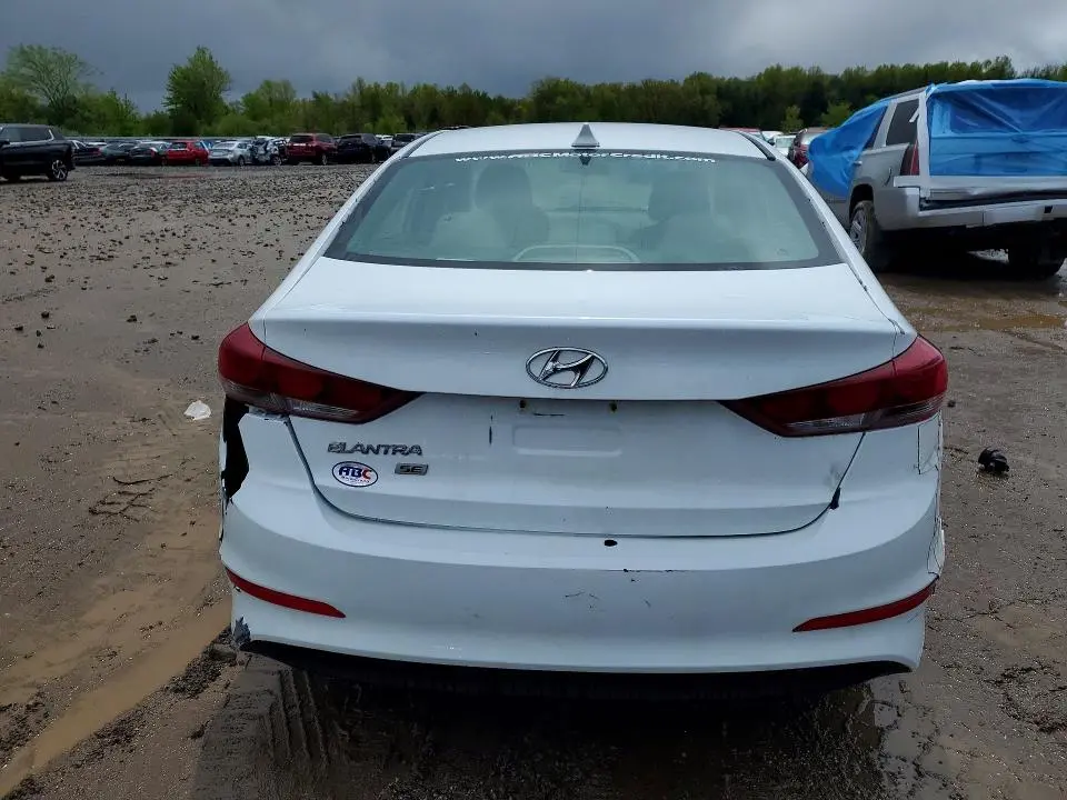 2017 HYUNDAI ELANTRA SE  
