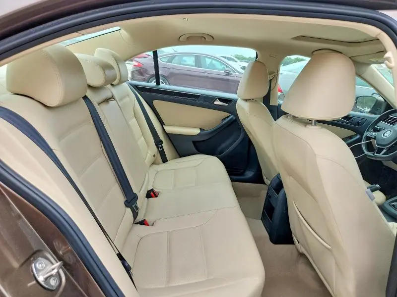 2016 VOLKSWAGEN JETTA SEL  