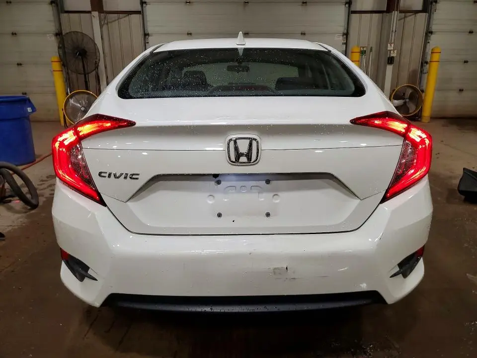 2018 HONDA CIVIC EX  