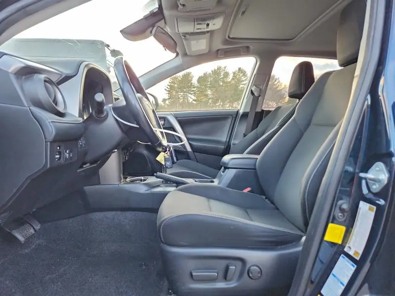 2018 TOYOTA RAV4 BASE  