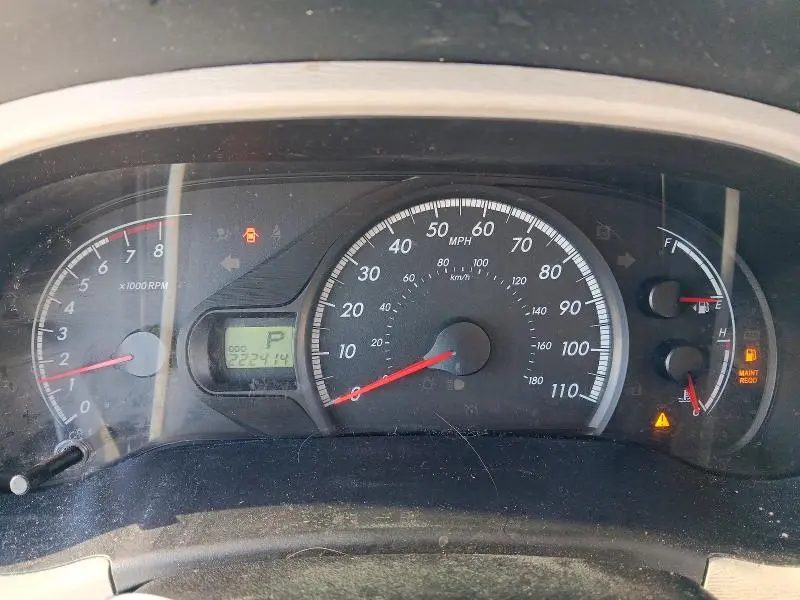 2012 TOYOTA SIENNA LE  