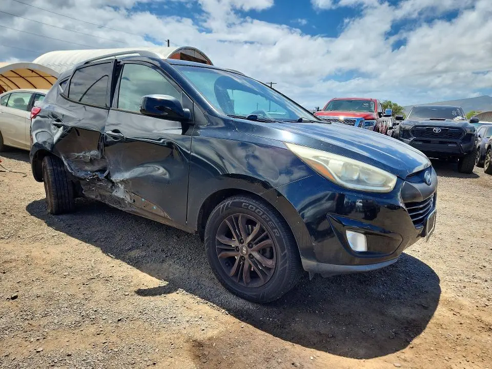2015 HYUNDAI TUCSON SE  