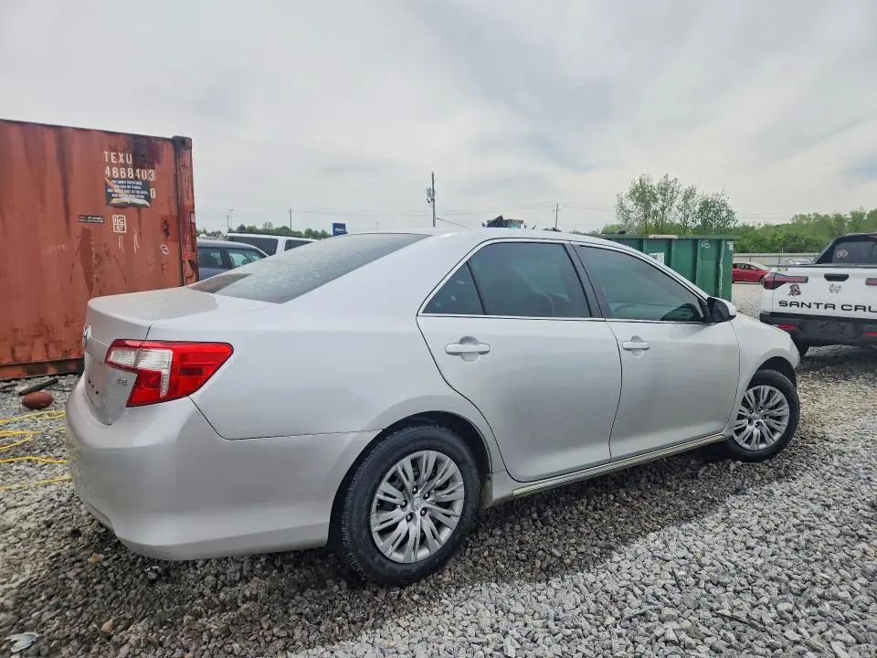 2014 TOYOTA CAMRY LE  