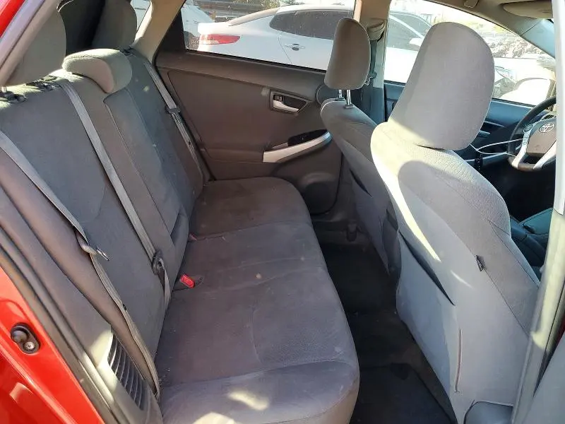 2010 TOYOTA PRIUS III  