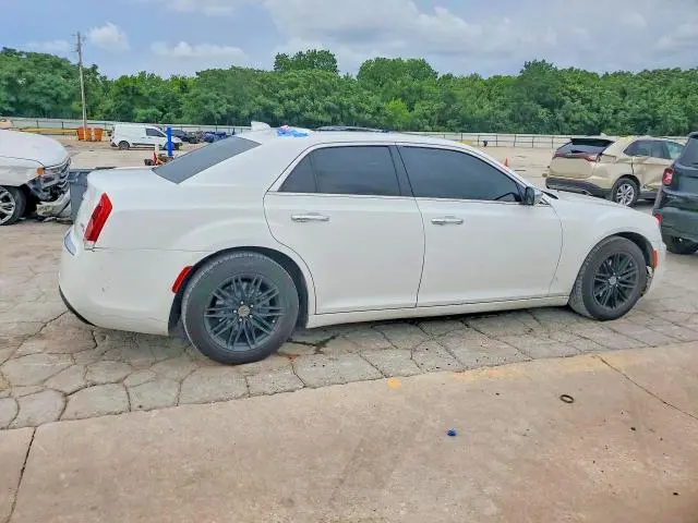 2016 CHRYSLER 300C   