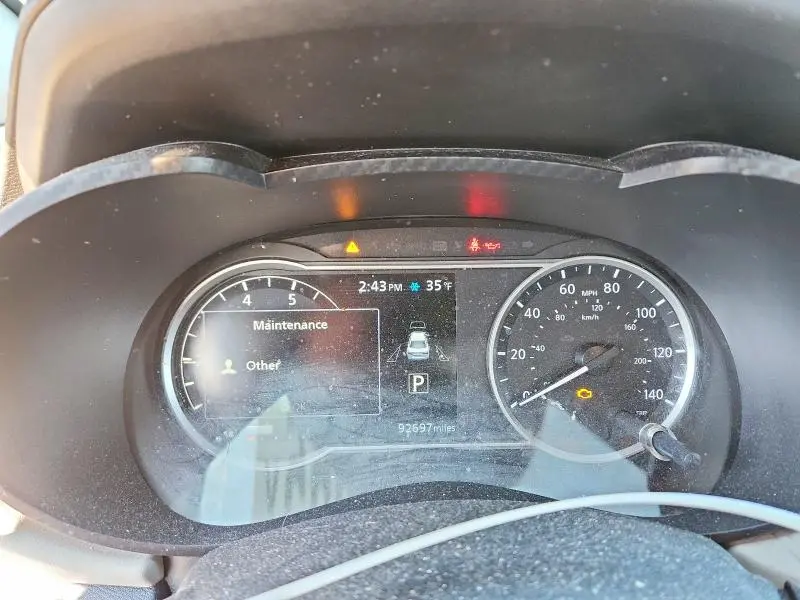 2021 NISSAN VERSA SV  