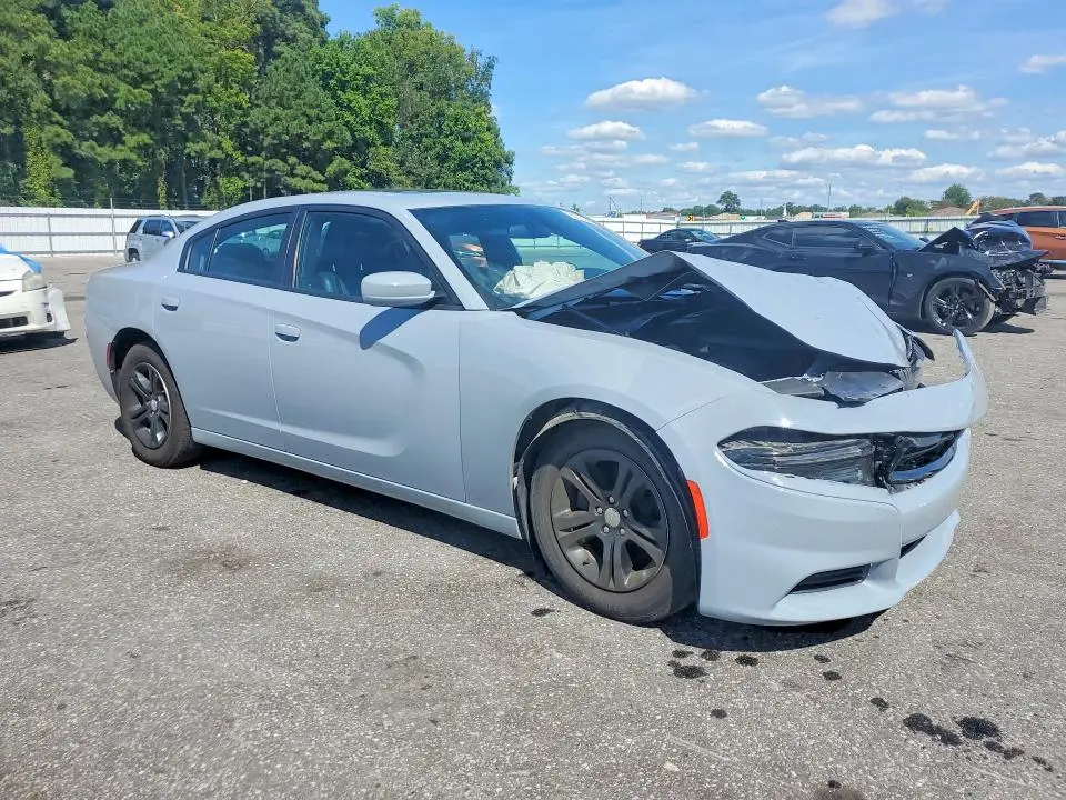 2021 DODGE CHARGER SXT  