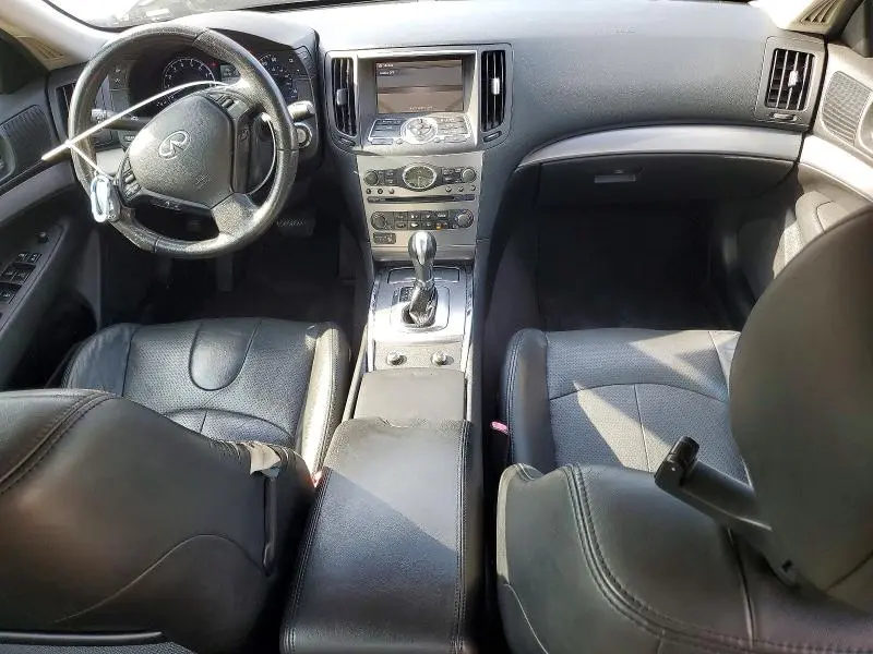 2015 INFINITI Q40 BASE  