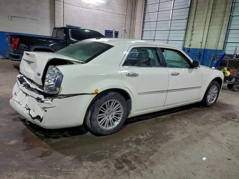 2010 CHRYSLER 300 TOURING  