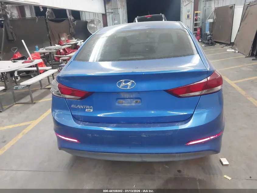 2018 HYUNDAI ELANTRA SE