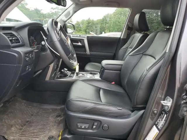 2023 TOYOTA 4RUNNER SE  