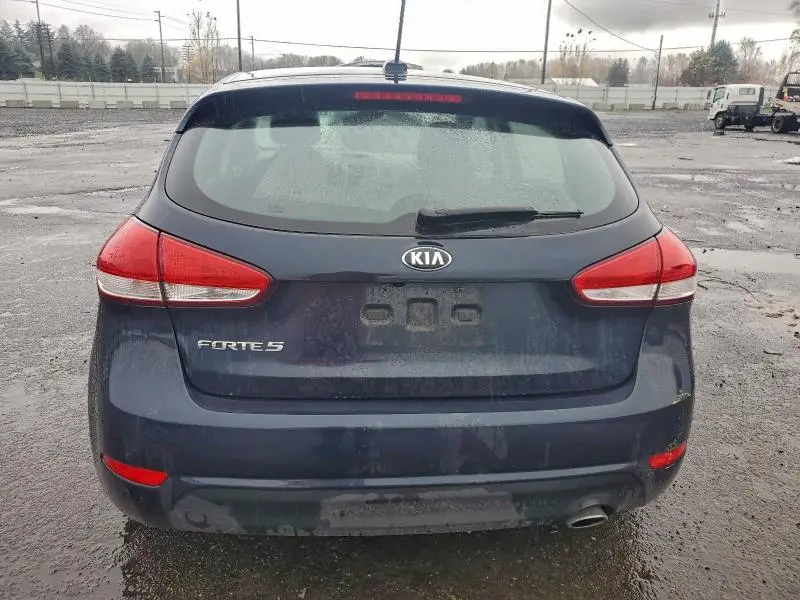 2017 KIA FORTE LX  