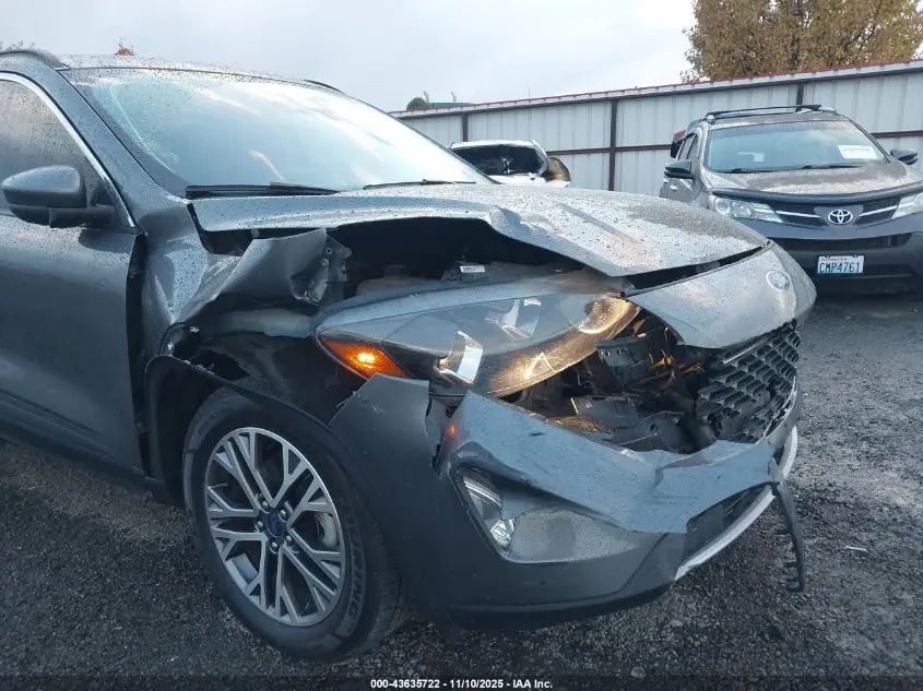 2021 FORD ESCAPE SEL