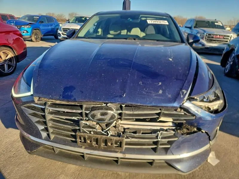 2020 HYUNDAI SONATA SE  