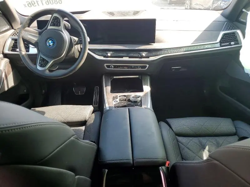 2025 BMW X5 XDRIVE50E  