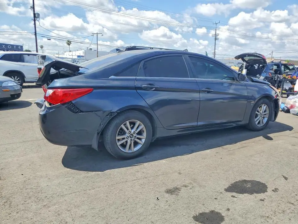 2012 HYUNDAI SONATA GLS  