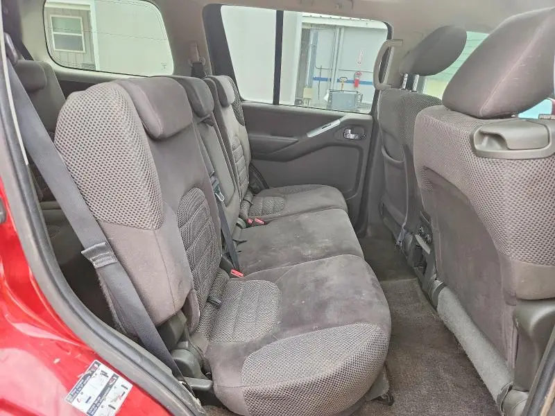 2011 NISSAN PATHFINDER S  