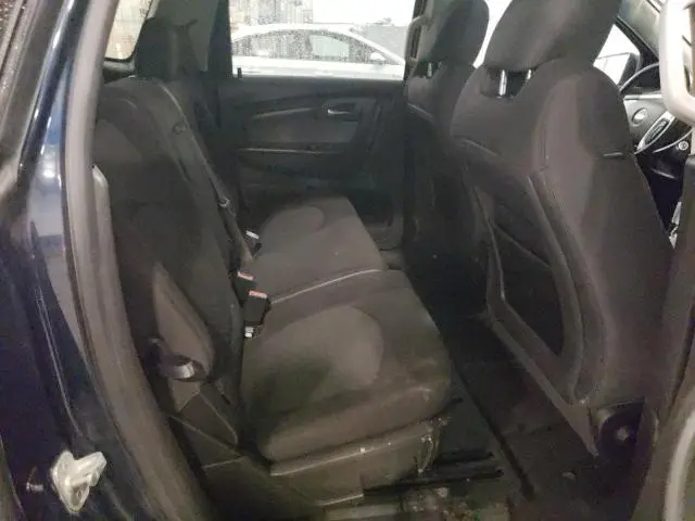 2010 CHEVROLET TRAVERSE LT  