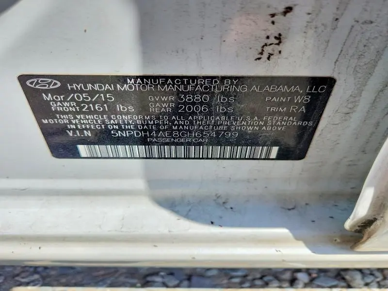 2016 HYUNDAI ELANTRA SE  