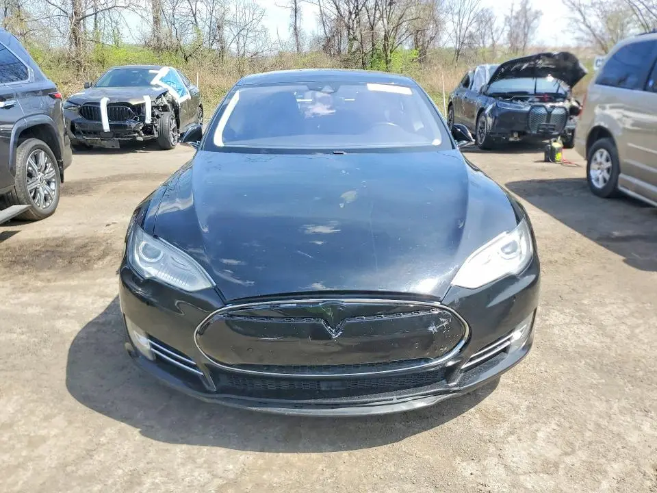 2015 TESLA MODEL S   