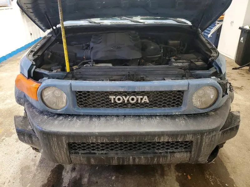 2014 TOYOTA FJ CRUISER BASE  