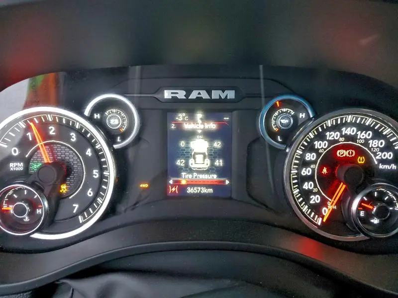 2024 RAM 1500 BIG HORN/LONE STAR  