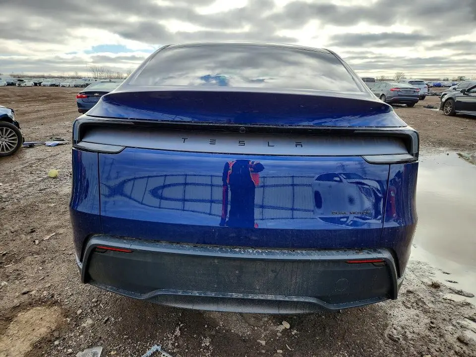 2026 TESLA MODEL Y   