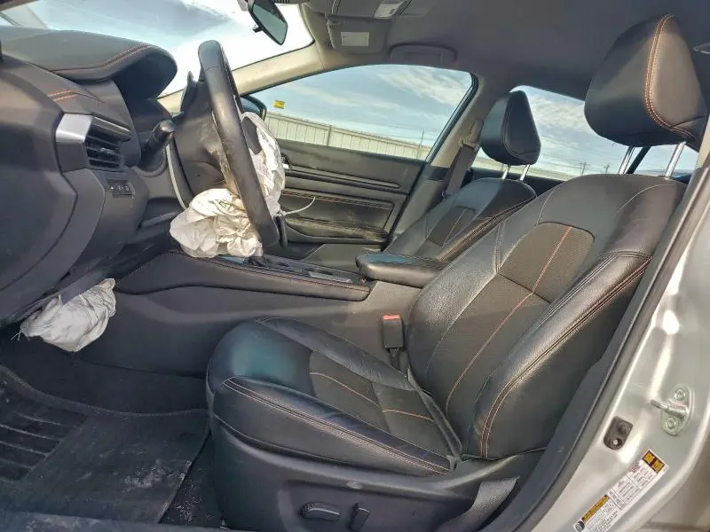 2022 NISSAN ALTIMA SR  