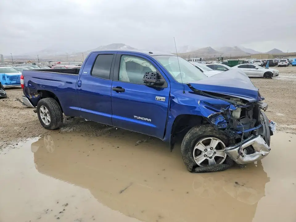 2015 TOYOTA TUNDRA SR5  