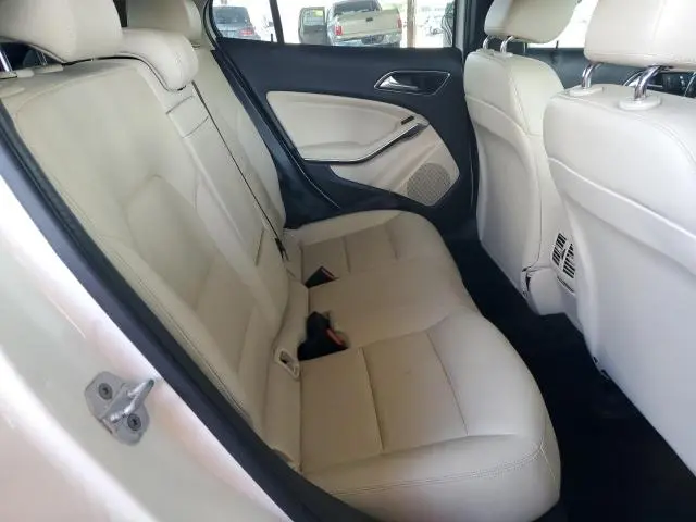 2018 MERCEDES-BENZ GLA 250  