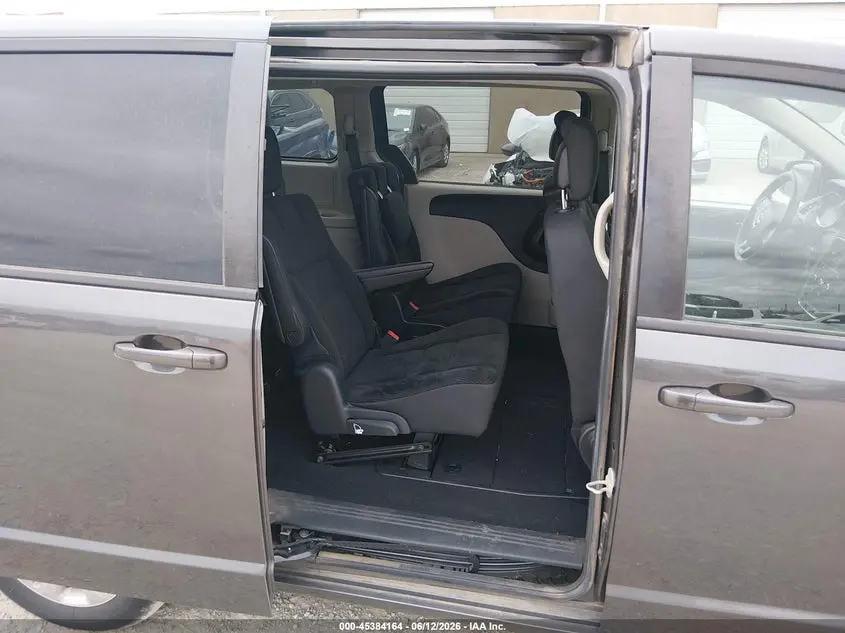 2018 DODGE GRAND CARAVAN SE