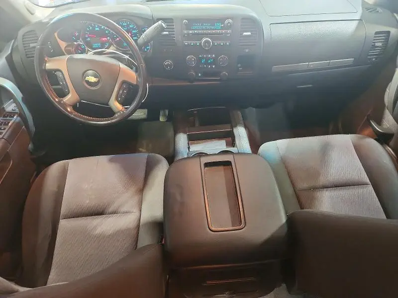 2011 CHEVROLET SILVERADO K1500 LT  