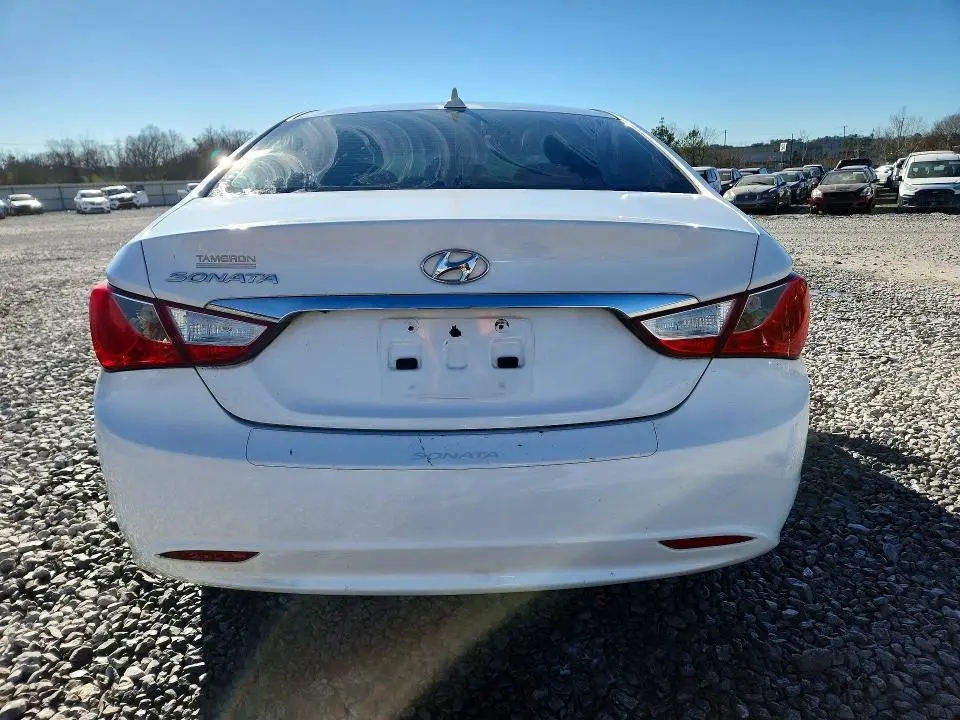 2012 HYUNDAI SONATA GLS  