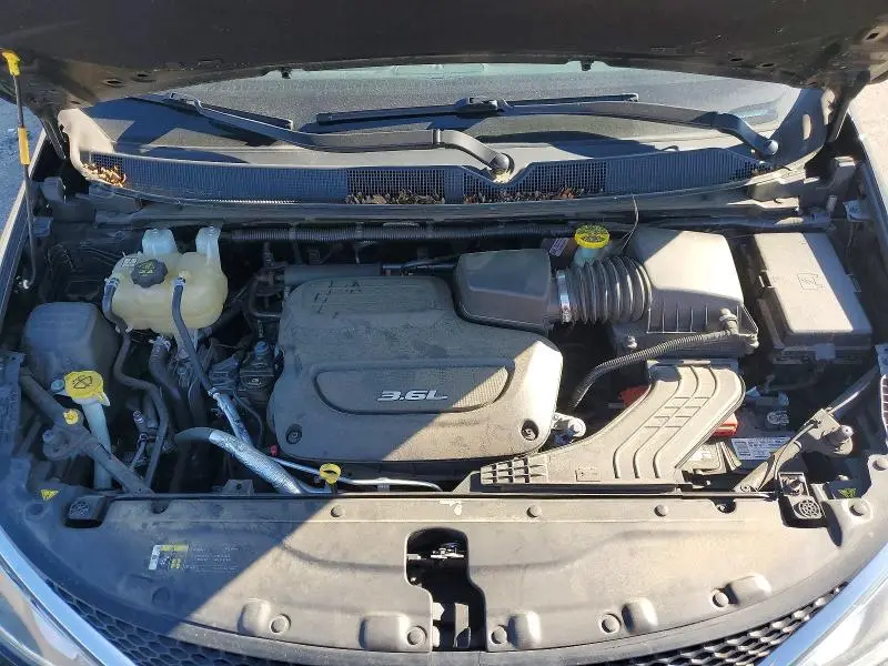 2019 CHRYSLER PACIFICA LIMITED  