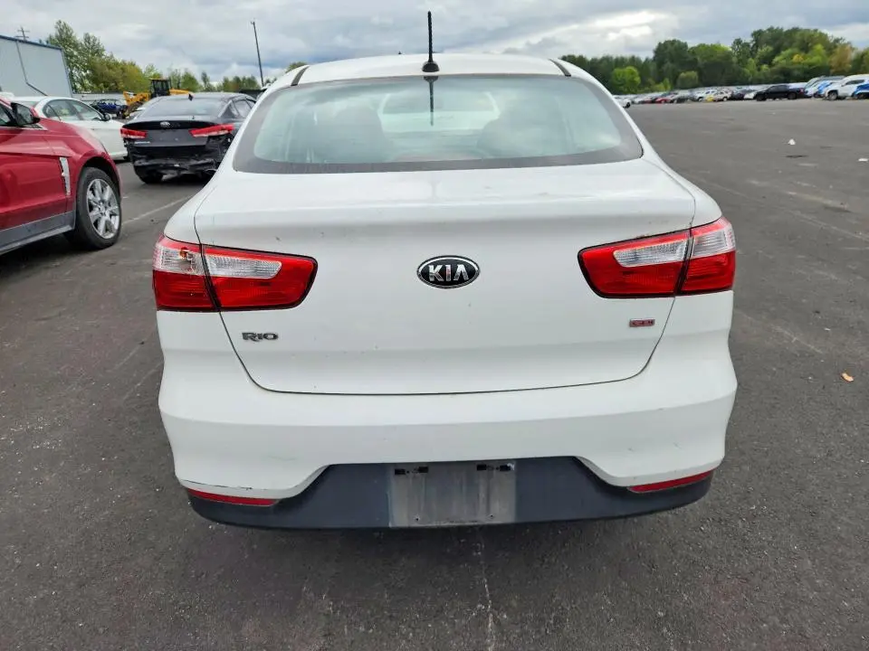 2016 KIA RIO LX  