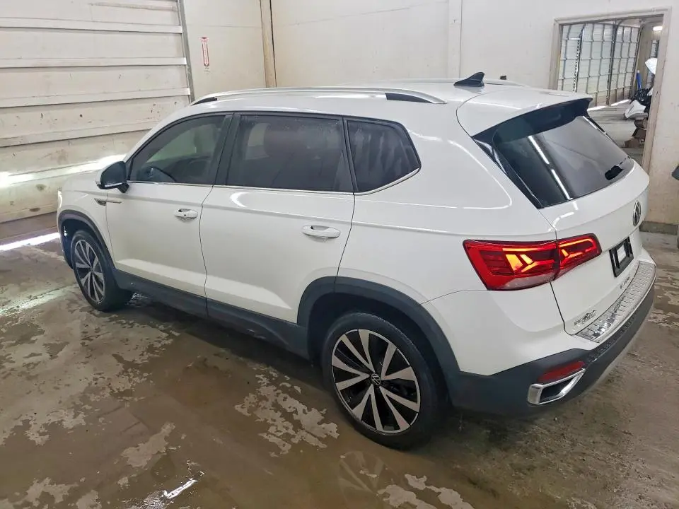 2022 VOLKSWAGEN TAOS SE  