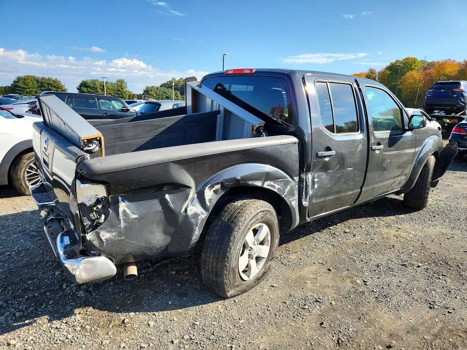 2012 NISSAN FRONTIER S  