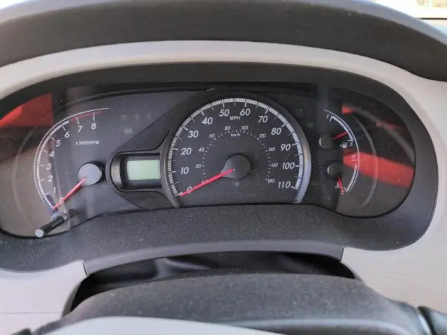 2011 TOYOTA SIENNA LE  
