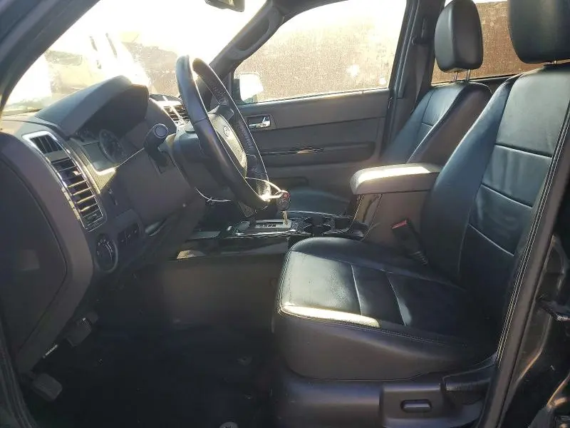 2011 FORD ESCAPE LIMITED  
