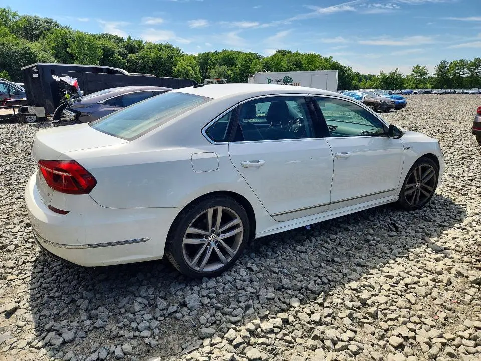 2017 VOLKSWAGEN PASSAT R-LINE  