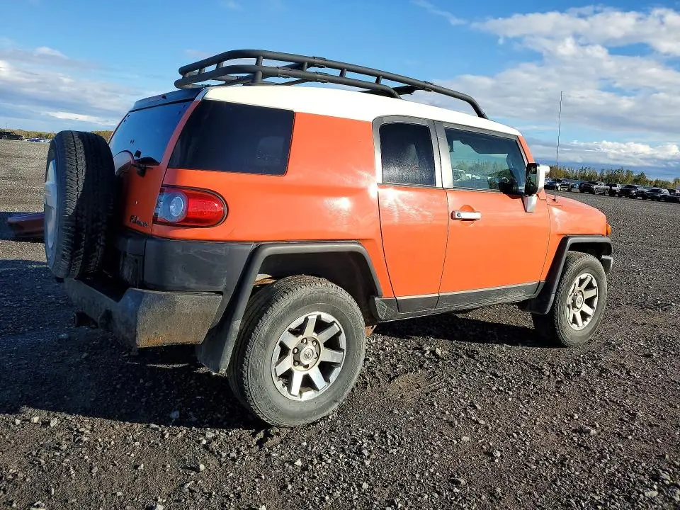 2014 TOYOTA FJ CRUISER BASE  