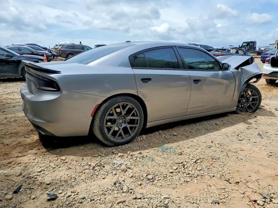 2015 DODGE CHARGER SE  
