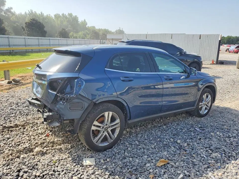 2020 MERCEDES-BENZ GLA 250 4MATIC  