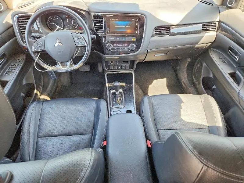 2018 MITSUBISHI OUTLANDER SE  