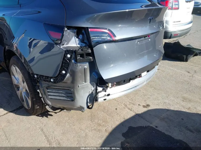 2023 TESLA MODEL Y AWD/LONG RANGE DUAL MOTOR ALL-WHEEL DRIVE