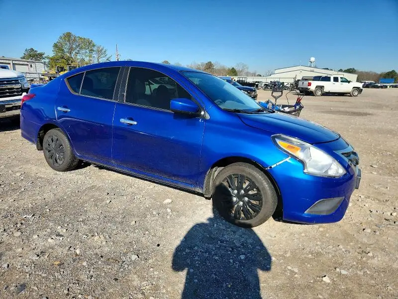2016 NISSAN VERSA S  
