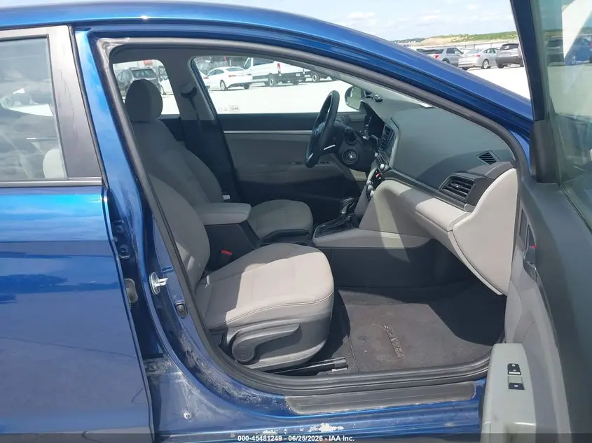2020 HYUNDAI ELANTRA SE